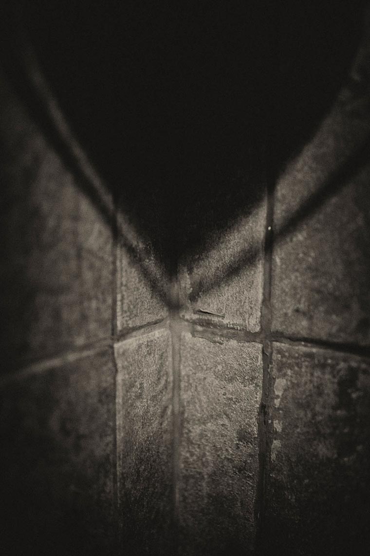 VB_2014.03.23_Abstract-(Shadow-&-lights)_DSC09812