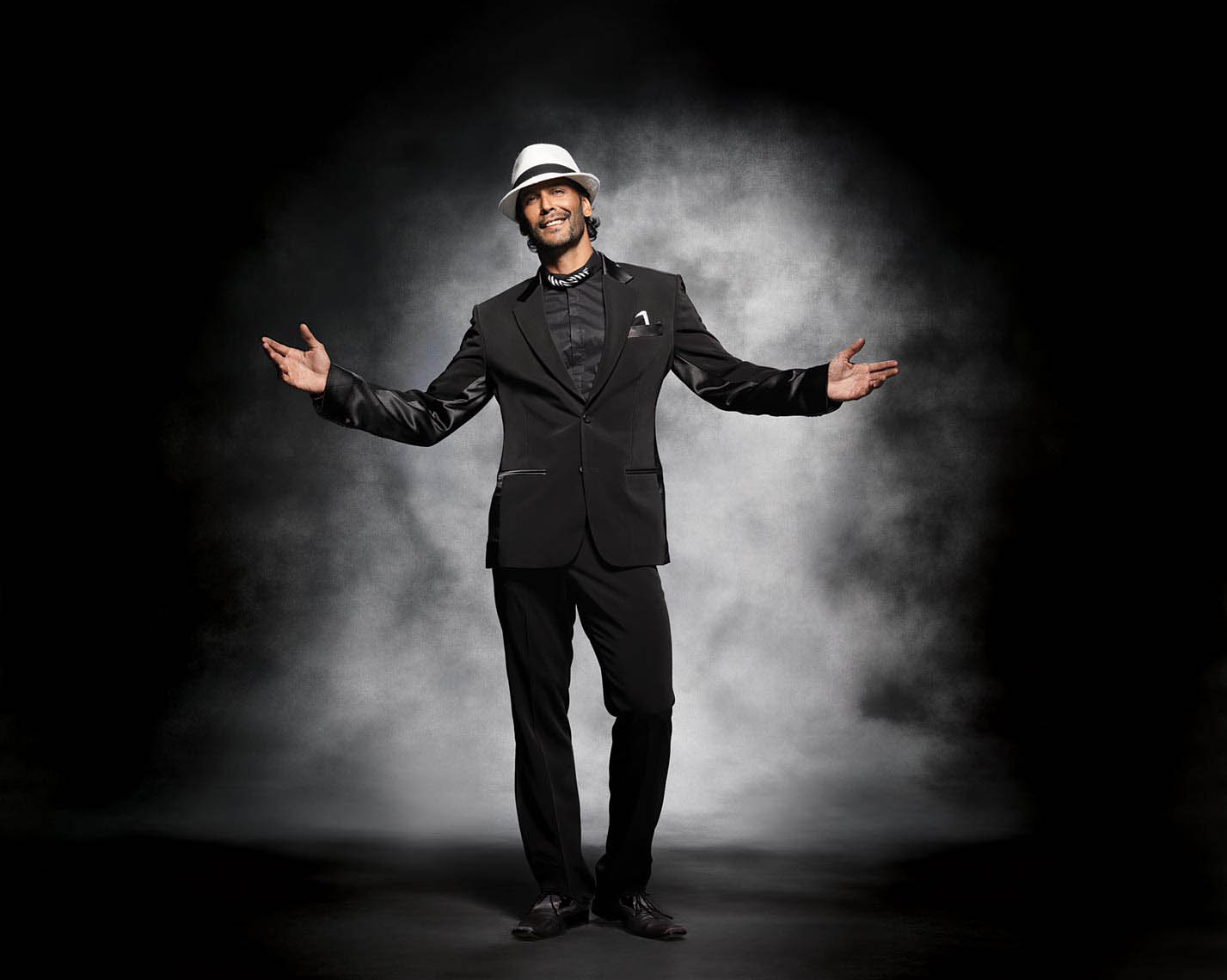Best Bollywood Photographer in India Vikram Bawa, , Shooting with star, Product Shoot, Jai Hind Collection, Shooting with Milind Soman, Best Fashion Photographer, Commercial Photographer, Advertising, Best Fashion Photographer Vikram Bawa in Mumbai, India