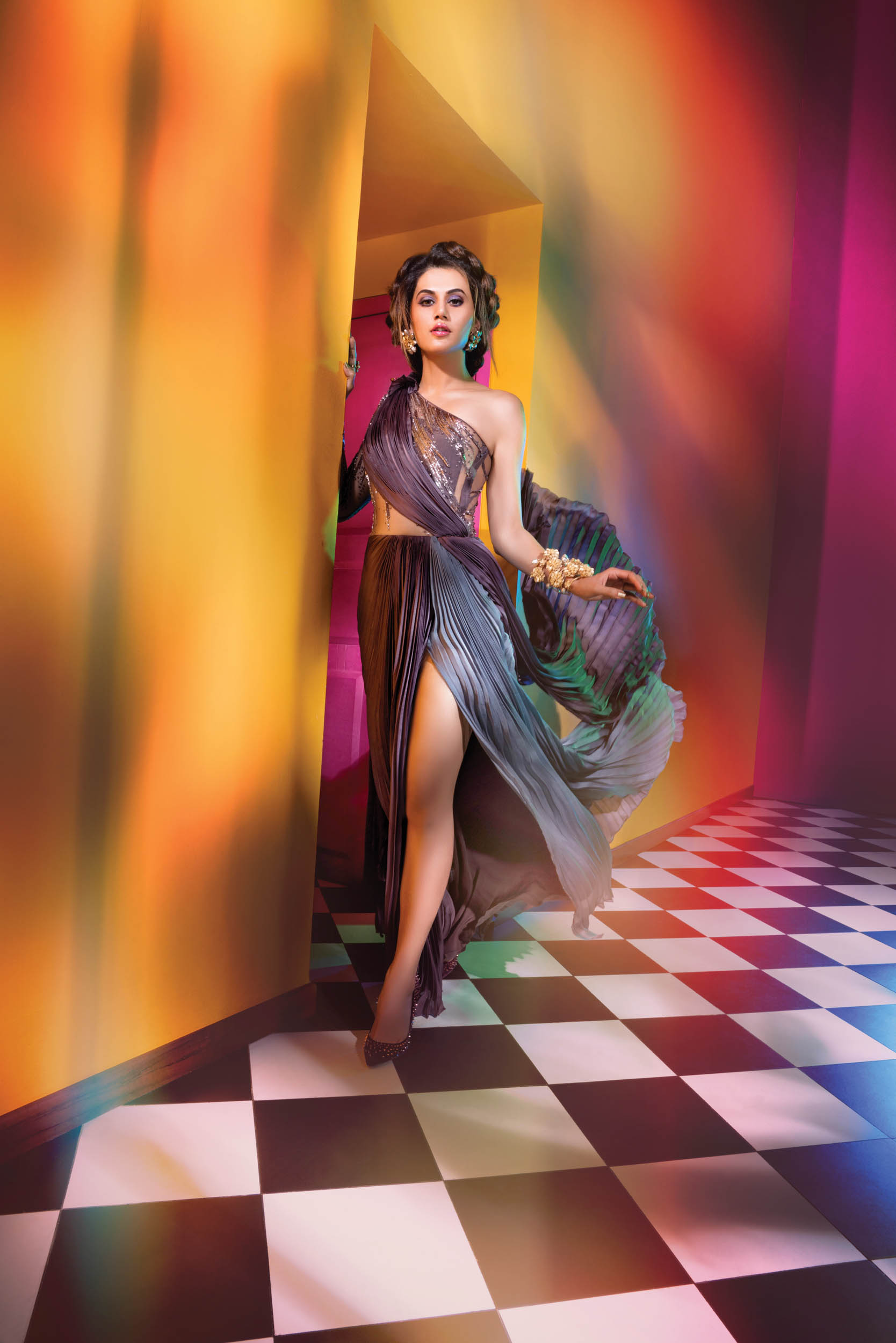 Best Bollywood Photographer in India, Vikram Bawa, Actress Tapsee Pannu for Femina Wedding Times, Magazine Cover, designer, Editorial Photographer, Magazine shoot, Editorial, Shooting with star, Best Fashion Photographer by Vikram Bawa, Mumbai, India